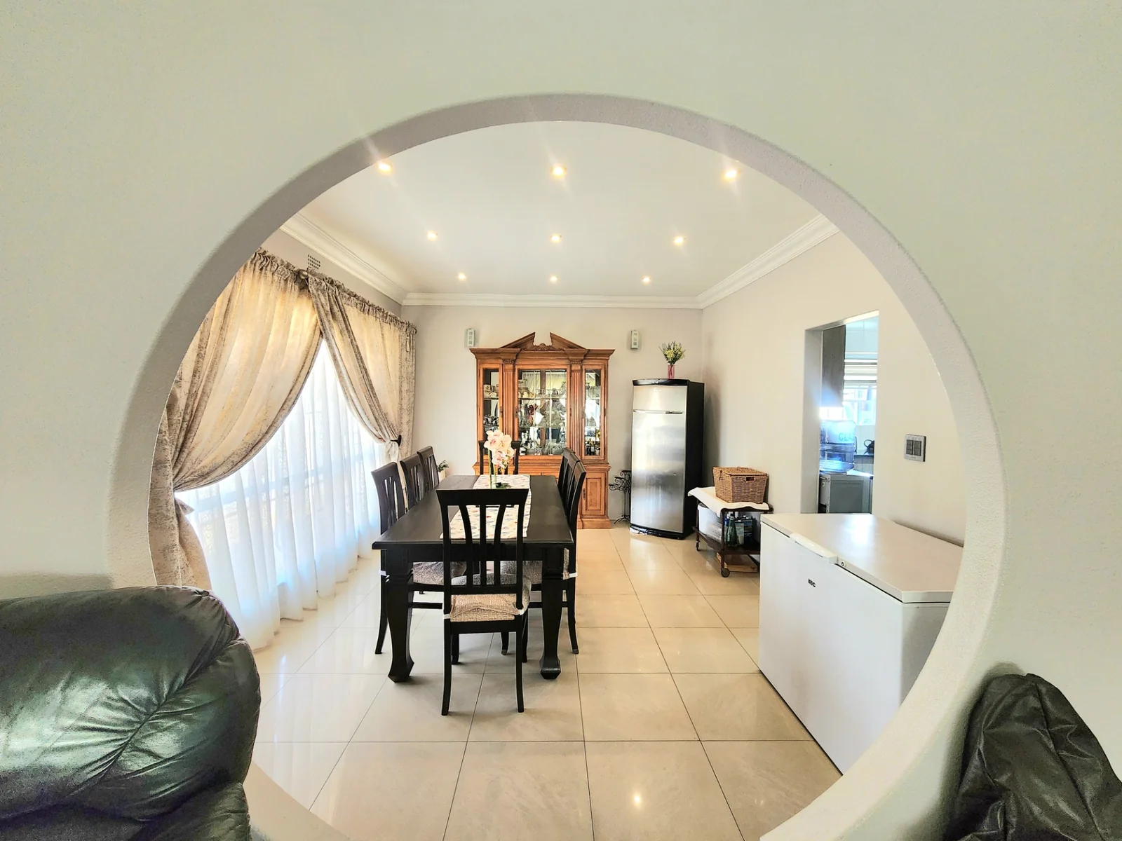 SPACE. SECURITY. VERSATILITY. A HOME THAT JUST WORKS.
