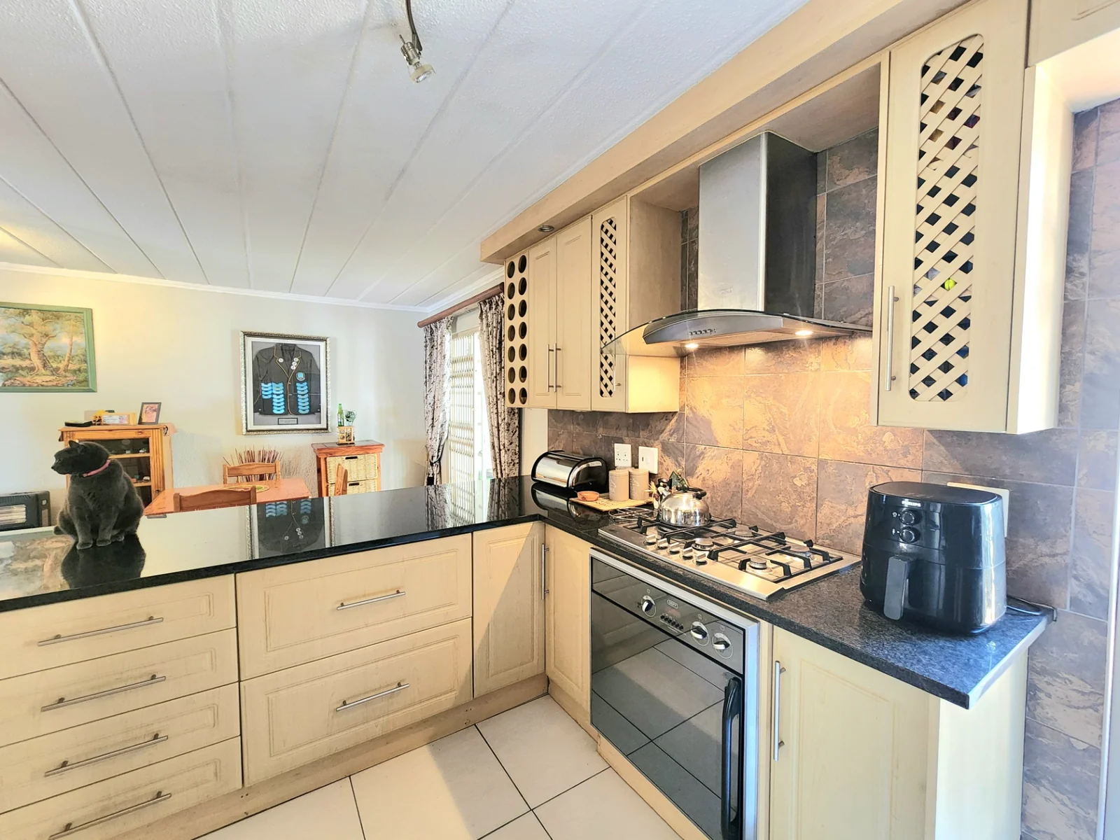 A RARE GEM IN ATLASVILLE — BEAUTY, TRANQUILLITY & EASY LIVING.