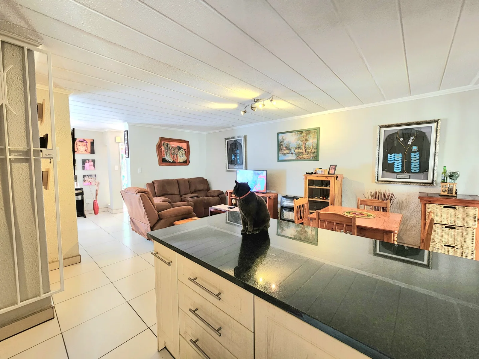 A RARE GEM IN ATLASVILLE — BEAUTY, TRANQUILLITY & EASY LIVING.