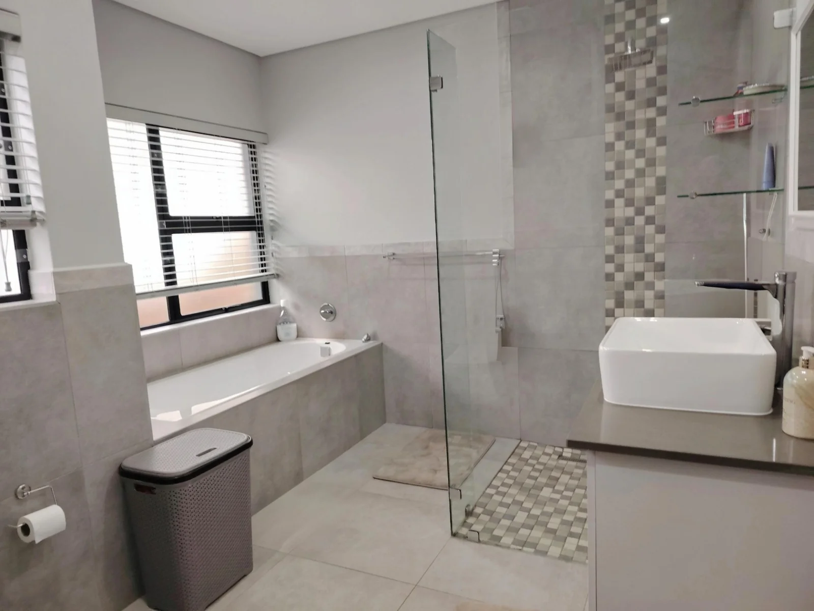 Golf Course Views, Zero Stairs, Modern Living — Mzingazi Golf Estate