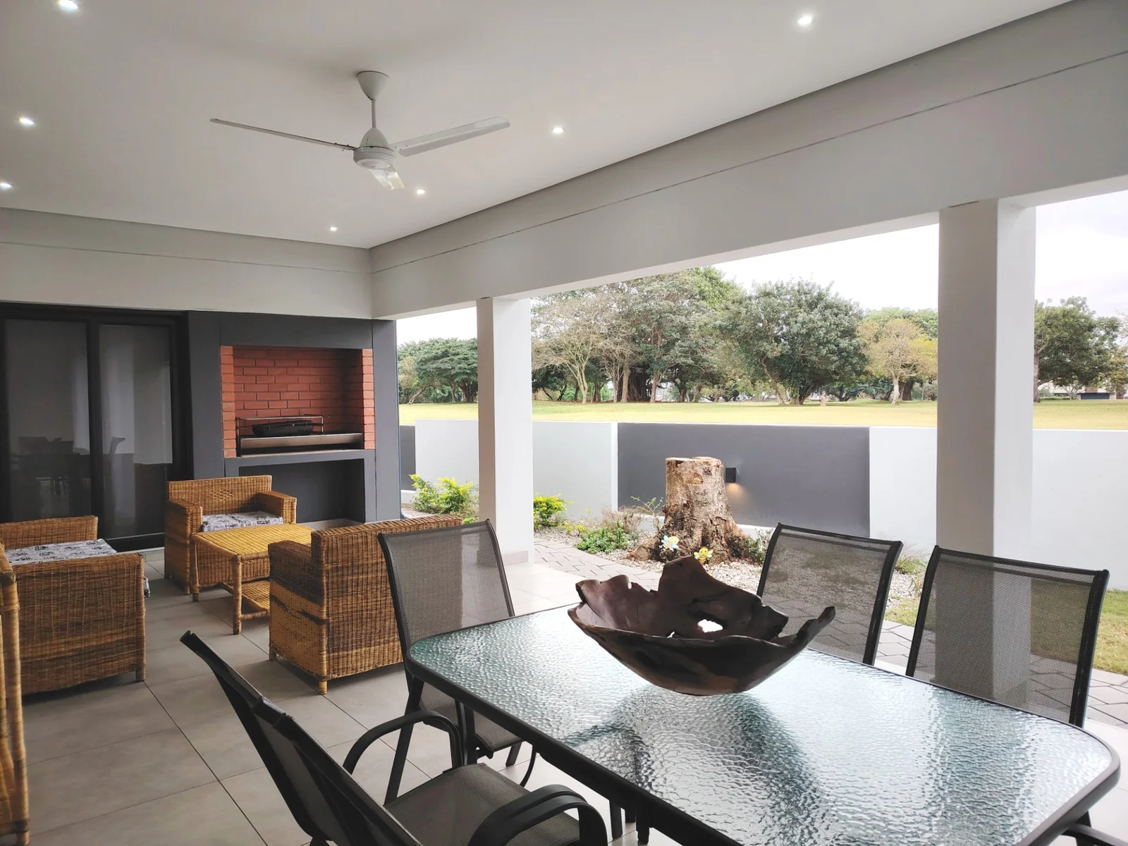 Golf Course Views, Zero Stairs, Modern Living — Mzingazi Golf Estate