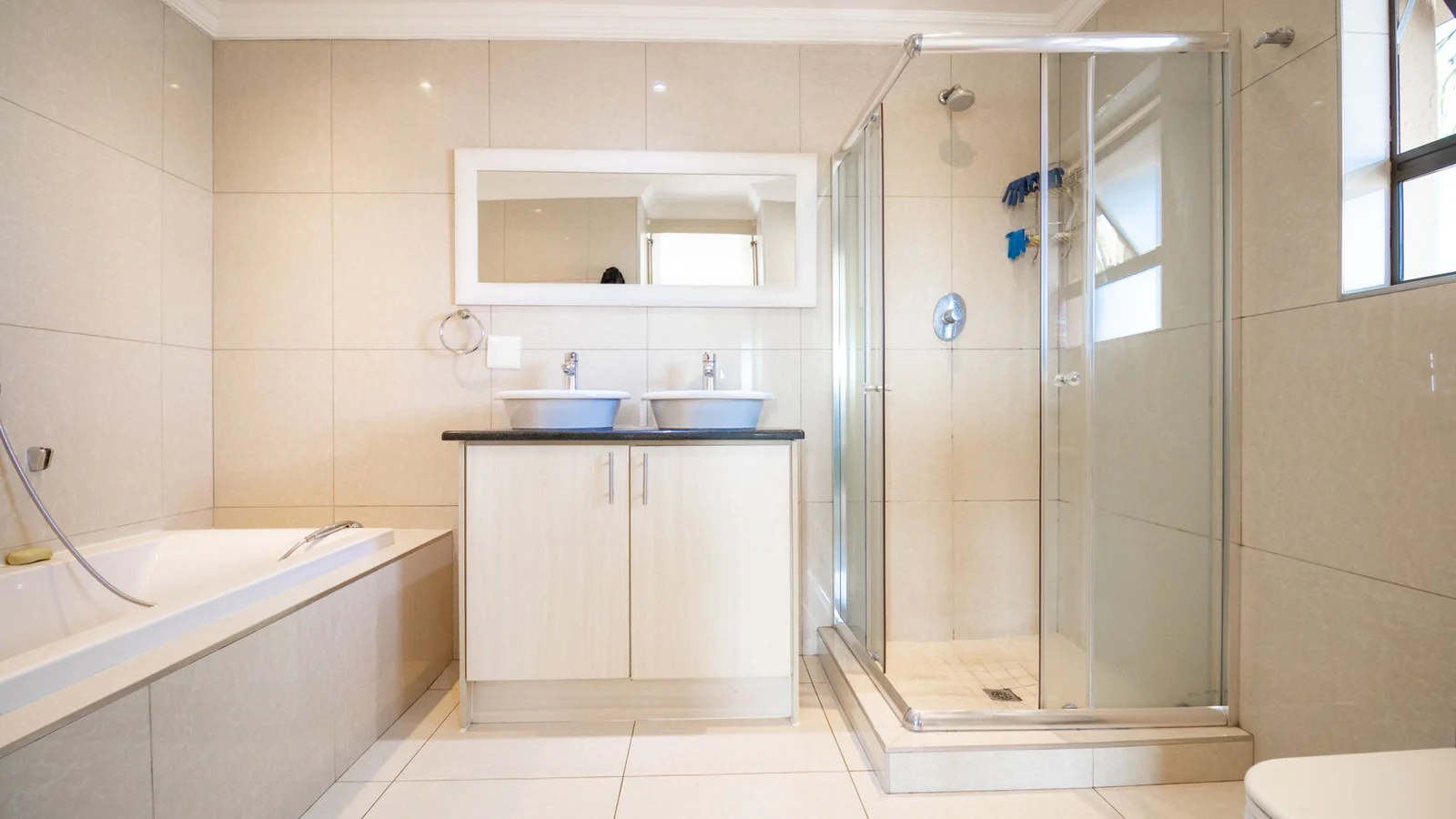 Modern Family Luxury Awaits – Double-Storey Corner Home for Sale in Secure Summerfield Estate, Kosmosdal