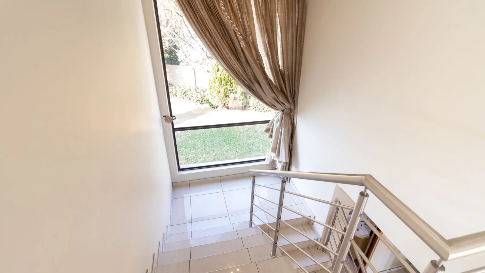 Modern Family Luxury Awaits – Double-Storey Corner Home for Sale in Secure Summerfield Estate, Kosmosdal