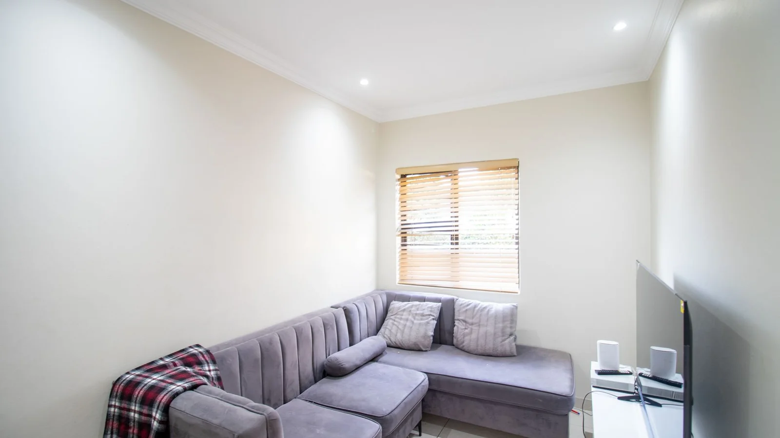 Modern Family Luxury Awaits – Double-Storey Corner Home for Sale in Secure Summerfield Estate, Kosmosdal