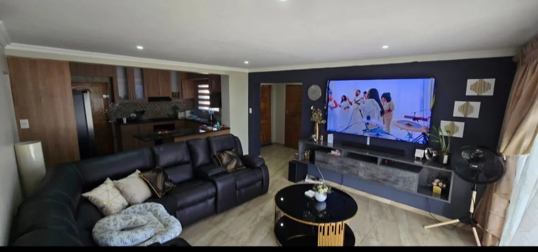 4 Bedroom, 3 bath, 2 shower & 4 toilets, double garage with access to private garden in secure, upmarket complex.  Available immediately!