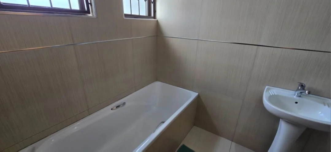 4 Bedroom, 3 bath, 2 shower & 4 toilets, double garage with access to private garden in secure, upmarket complex.  Available immediately!