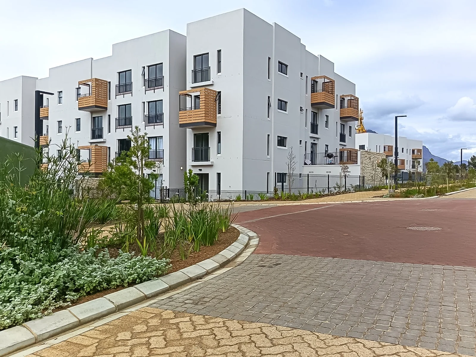 Brand-New 1-Bedroom north-facing corner unit at Newinbosch Estate for 1 Nov 2026