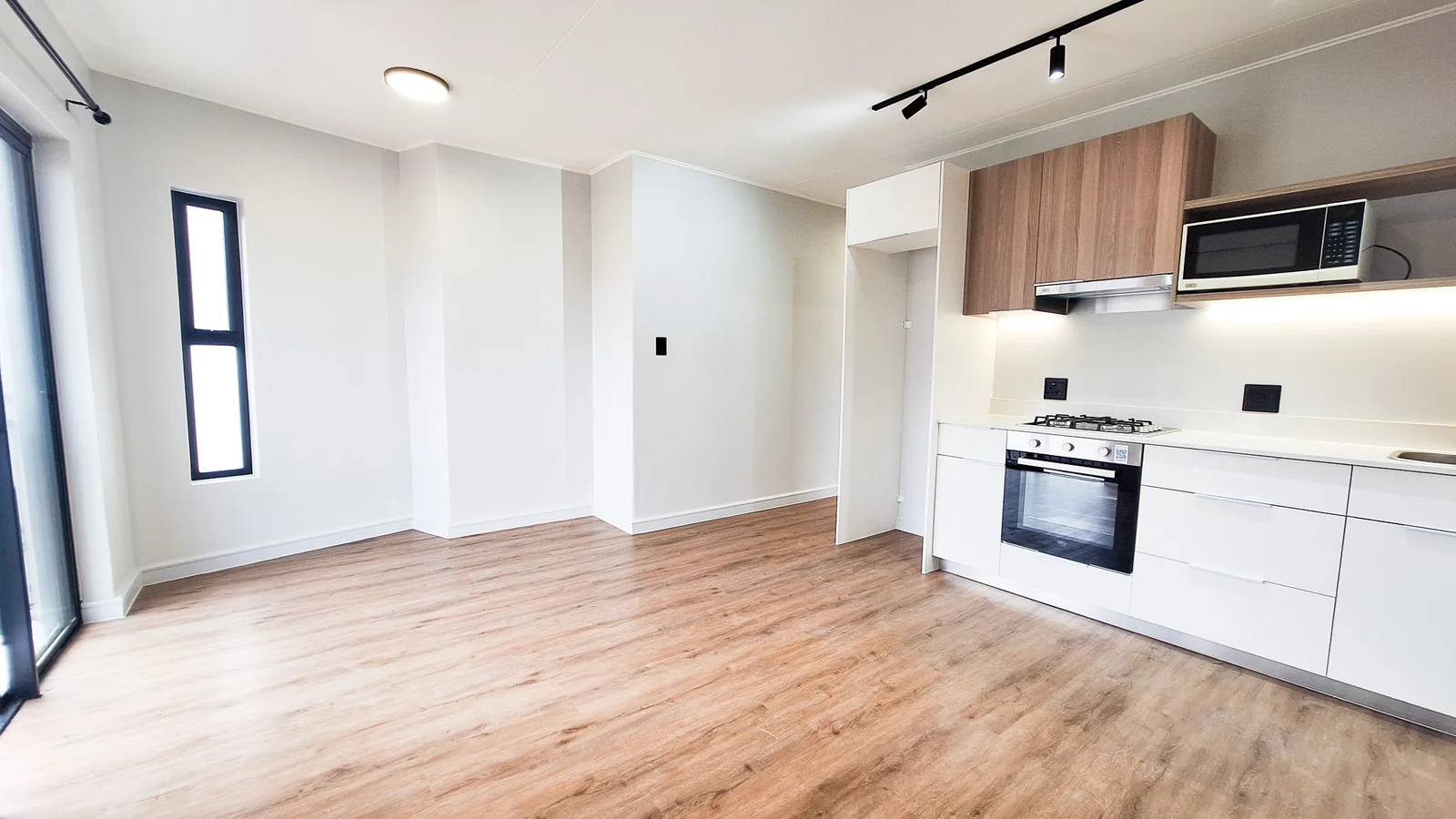 Brand-New 1-Bedroom north-facing corner unit at Newinbosch Estate for 1 Nov 2026