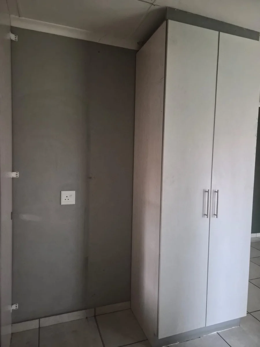 House for Rent, Waterkloof East