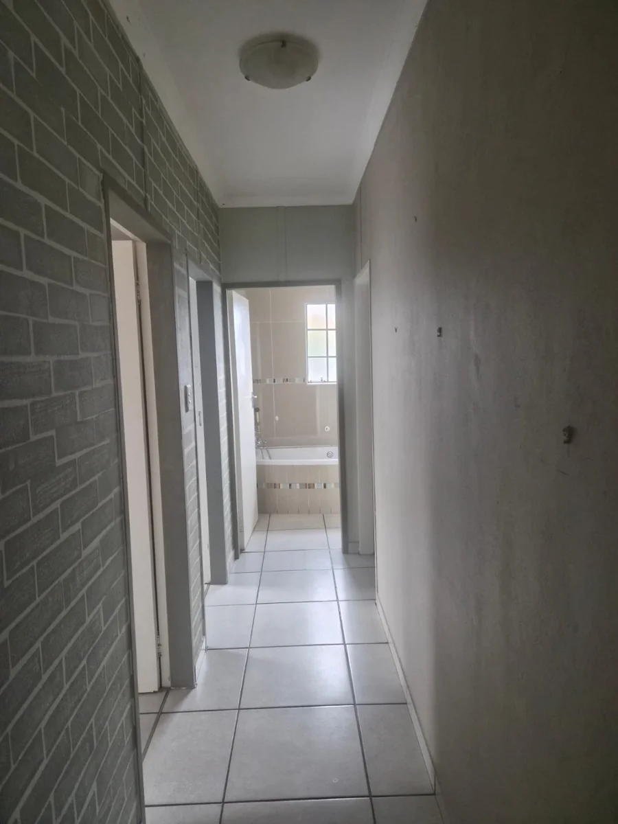 House for Rent, Waterkloof East