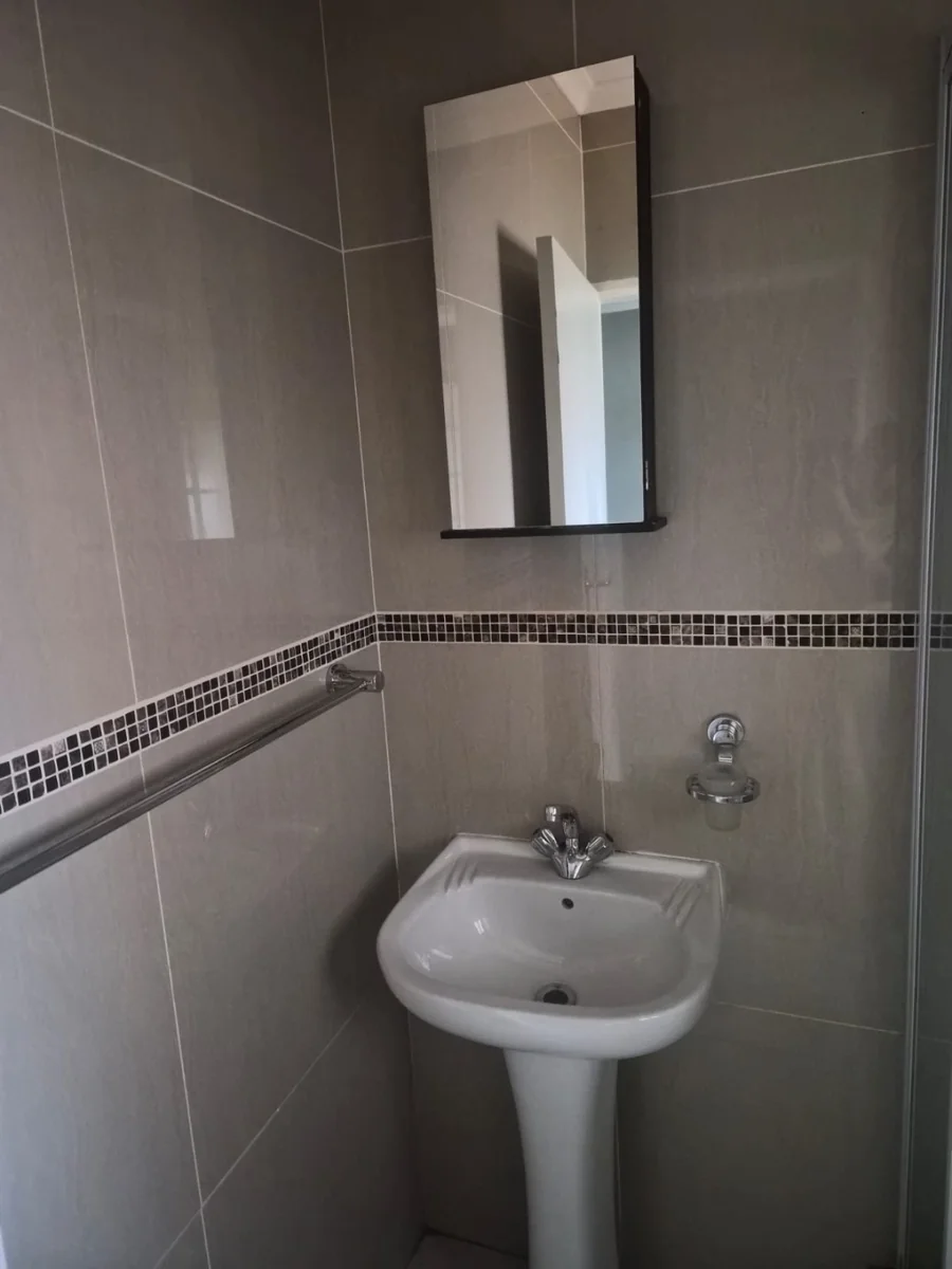 House for Rent, Waterkloof East