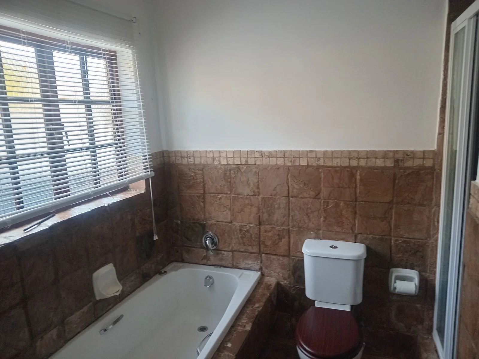 A decent  3 bed, 2 bath double story , in Sagewood, Midrand.