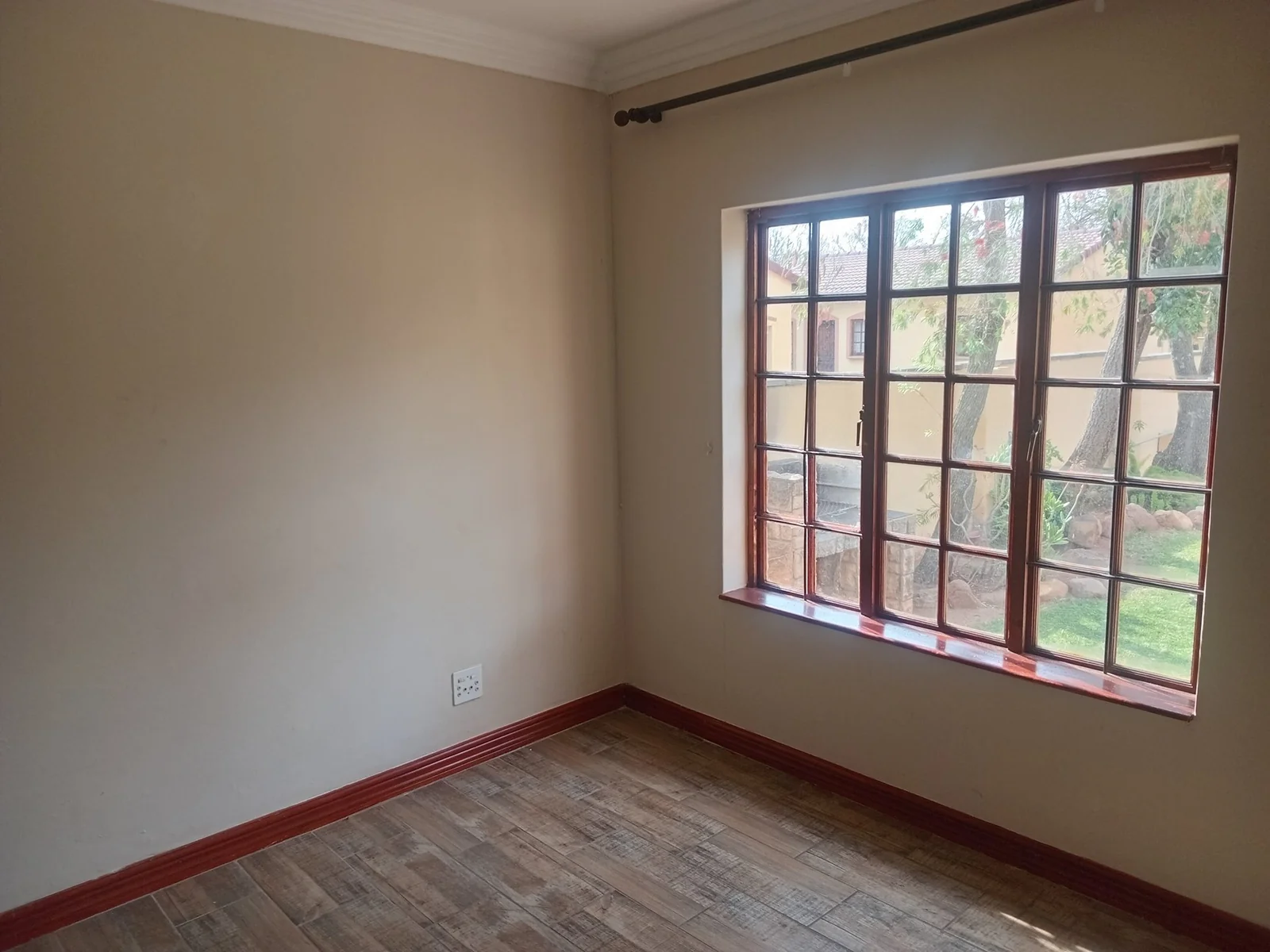 A decent  3 bed, 2 bath double story , in Sagewood, Midrand.