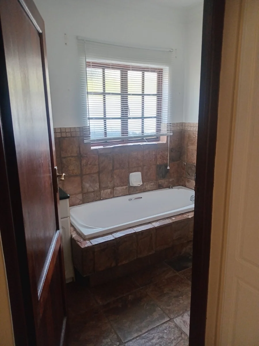 A decent  3 bed, 2 bath double story , in Sagewood, Midrand.