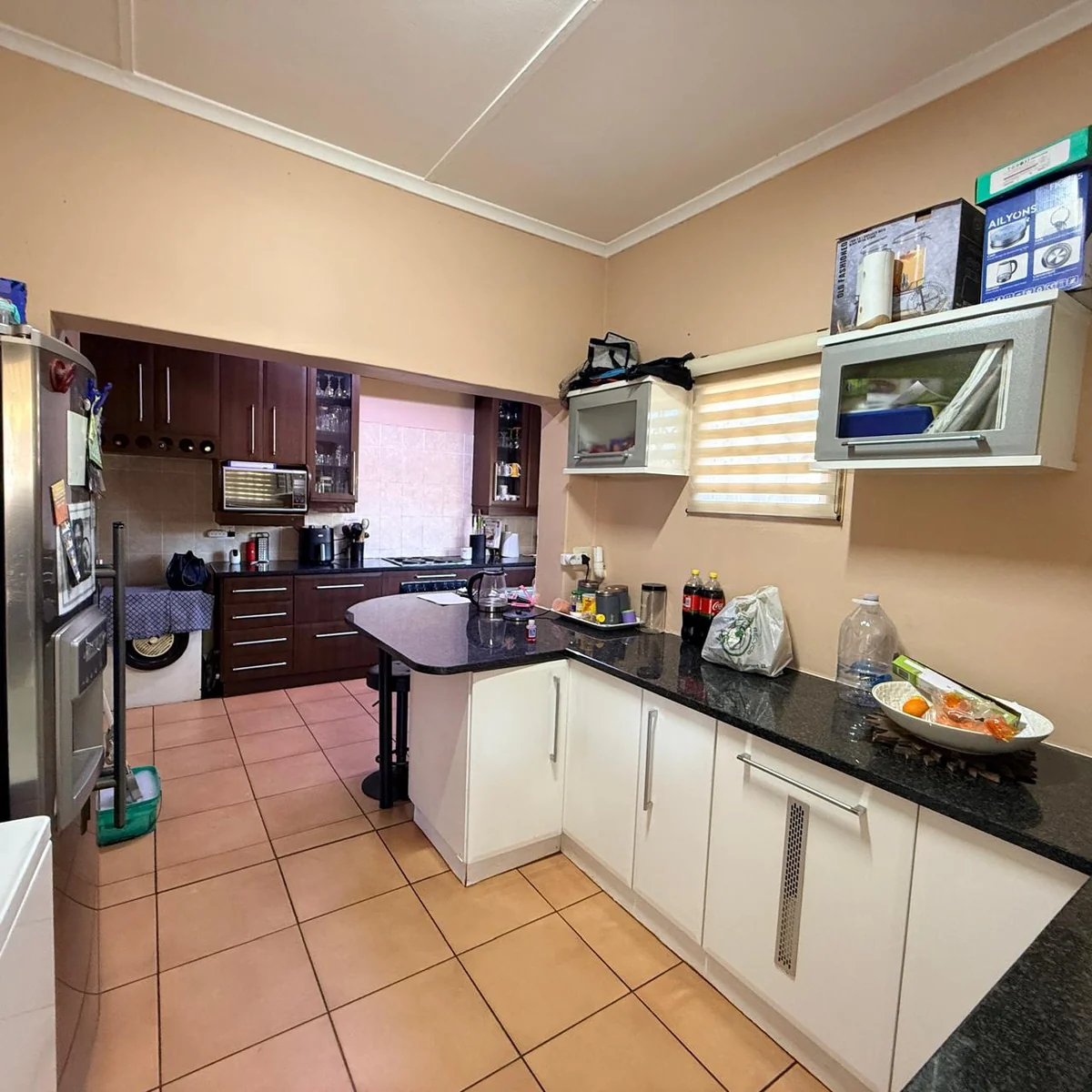 Spacious 4-Bedroom Home with Flatlet Near College Campus
