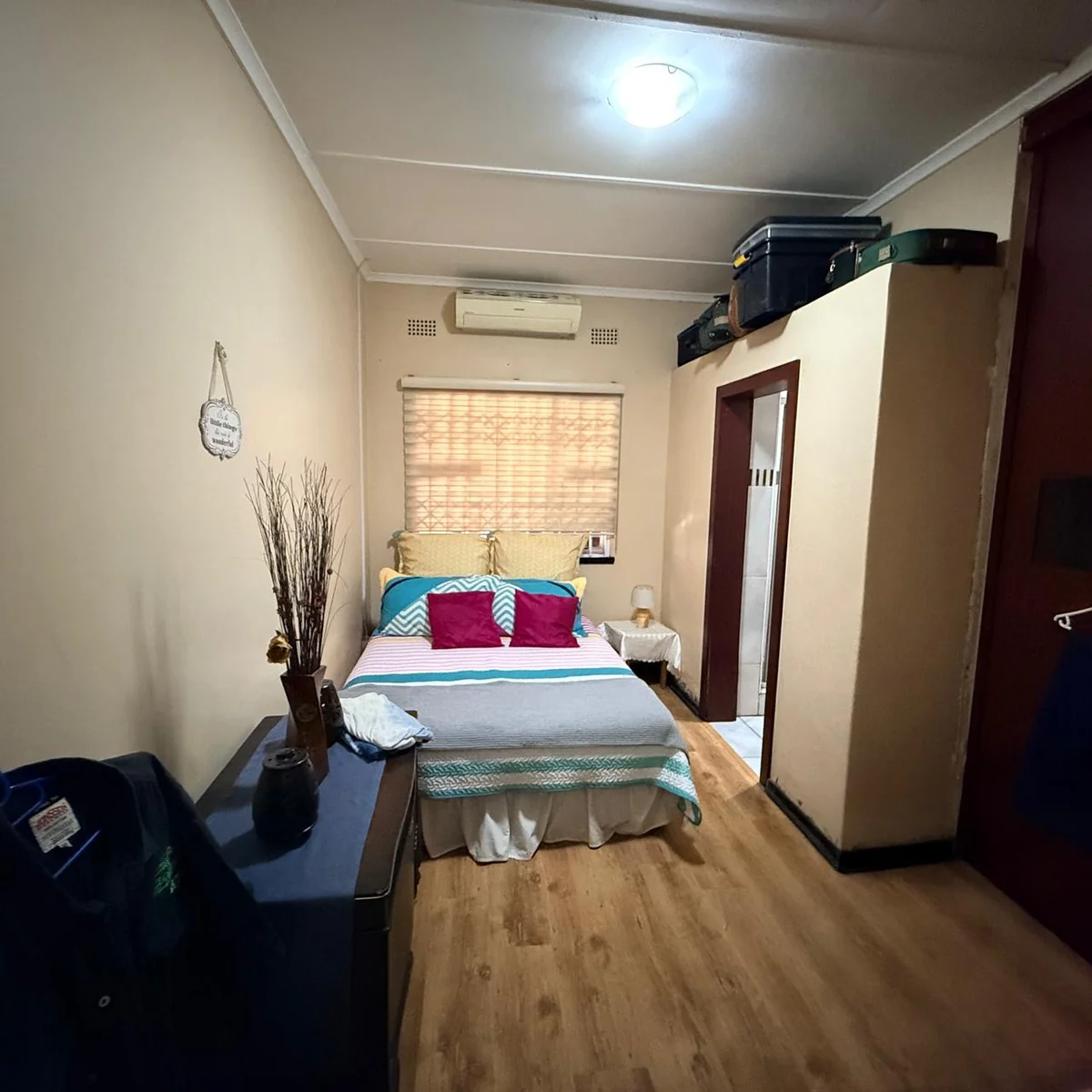 Spacious 4-Bedroom Home with Flatlet Near College Campus