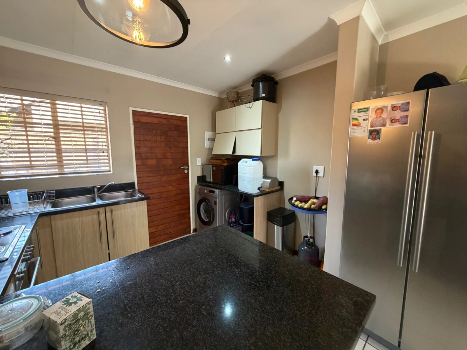 NEW LISTING ...... CORNER UNIT SIMPLEX!