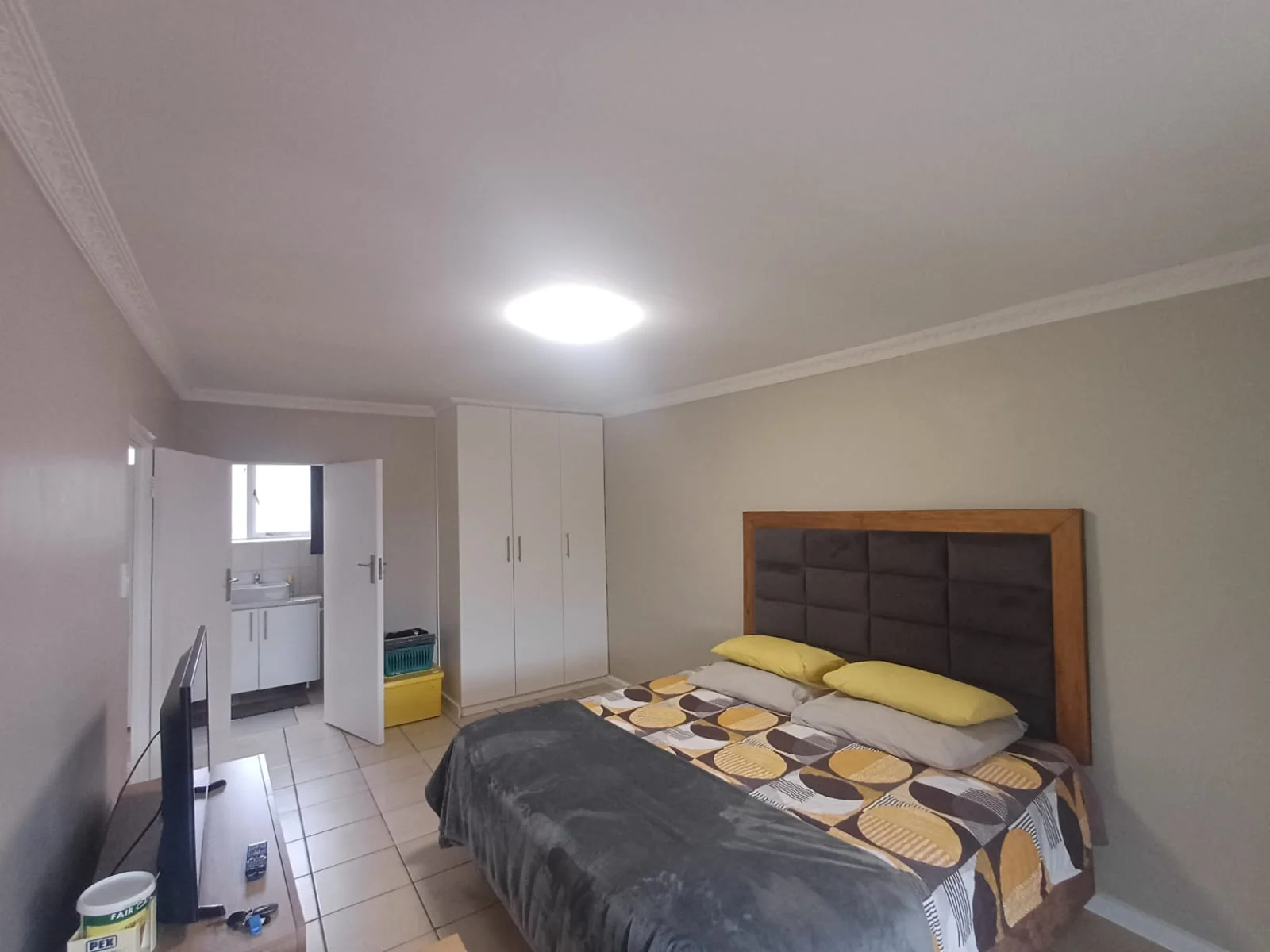Neat Garden cottage to rent in Milnerton - Separate entrance