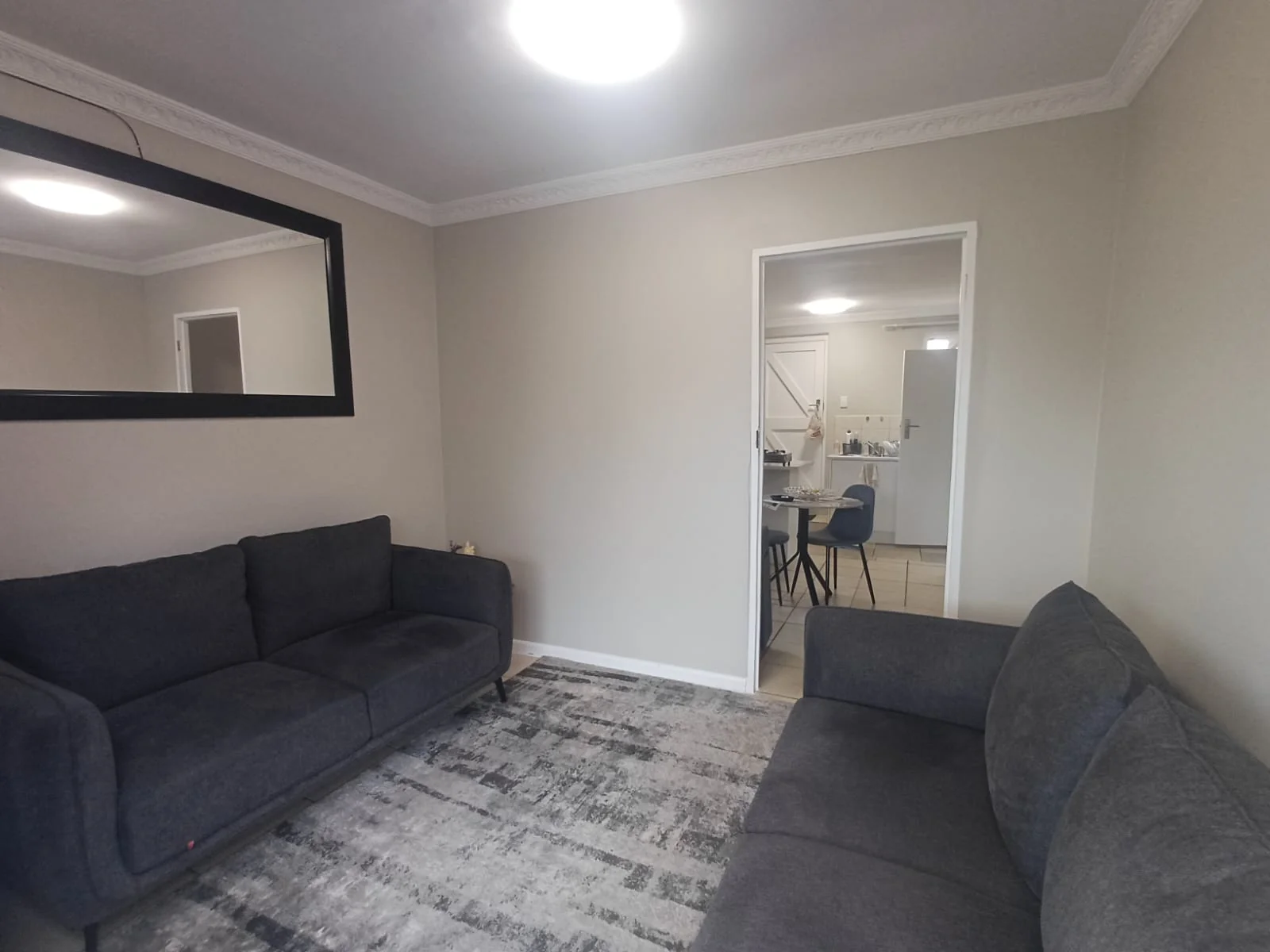 Neat Garden cottage to rent in Milnerton - Separate entrance