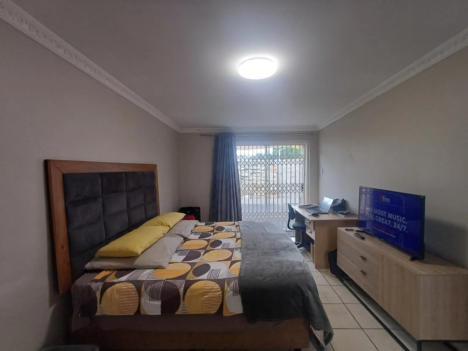 Neat Garden cottage to rent in Milnerton - Separate entrance