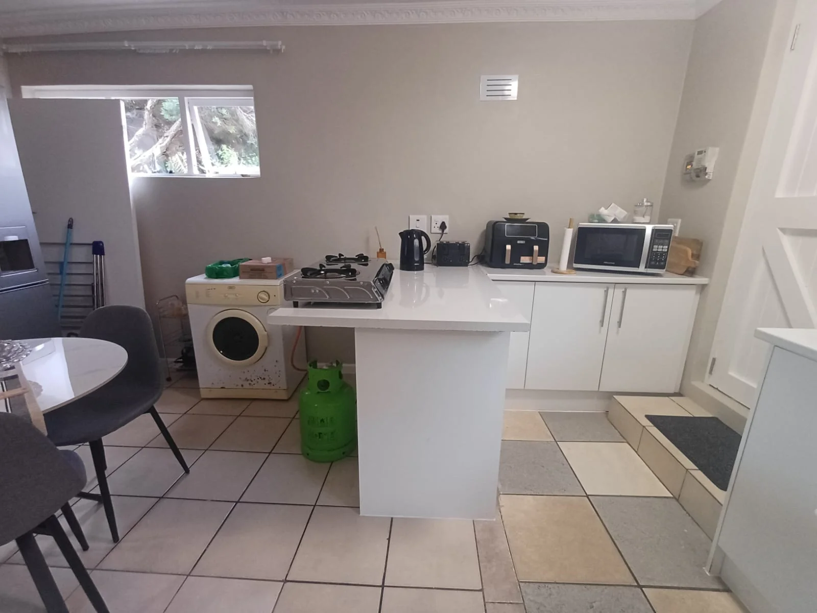 Neat Garden cottage to rent in Milnerton - Separate entrance
