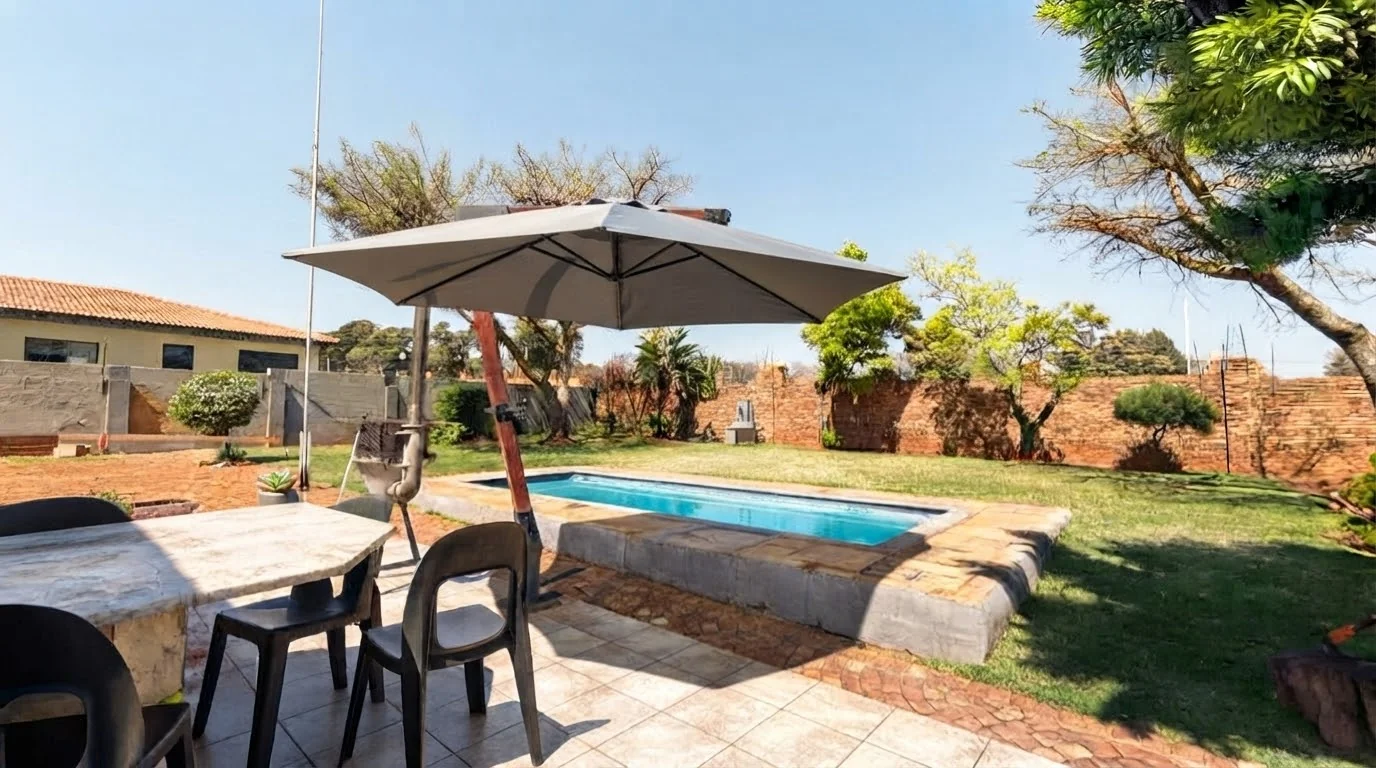 Spacious 3 Bedroom Thatch Home on a Generous Corner Stand