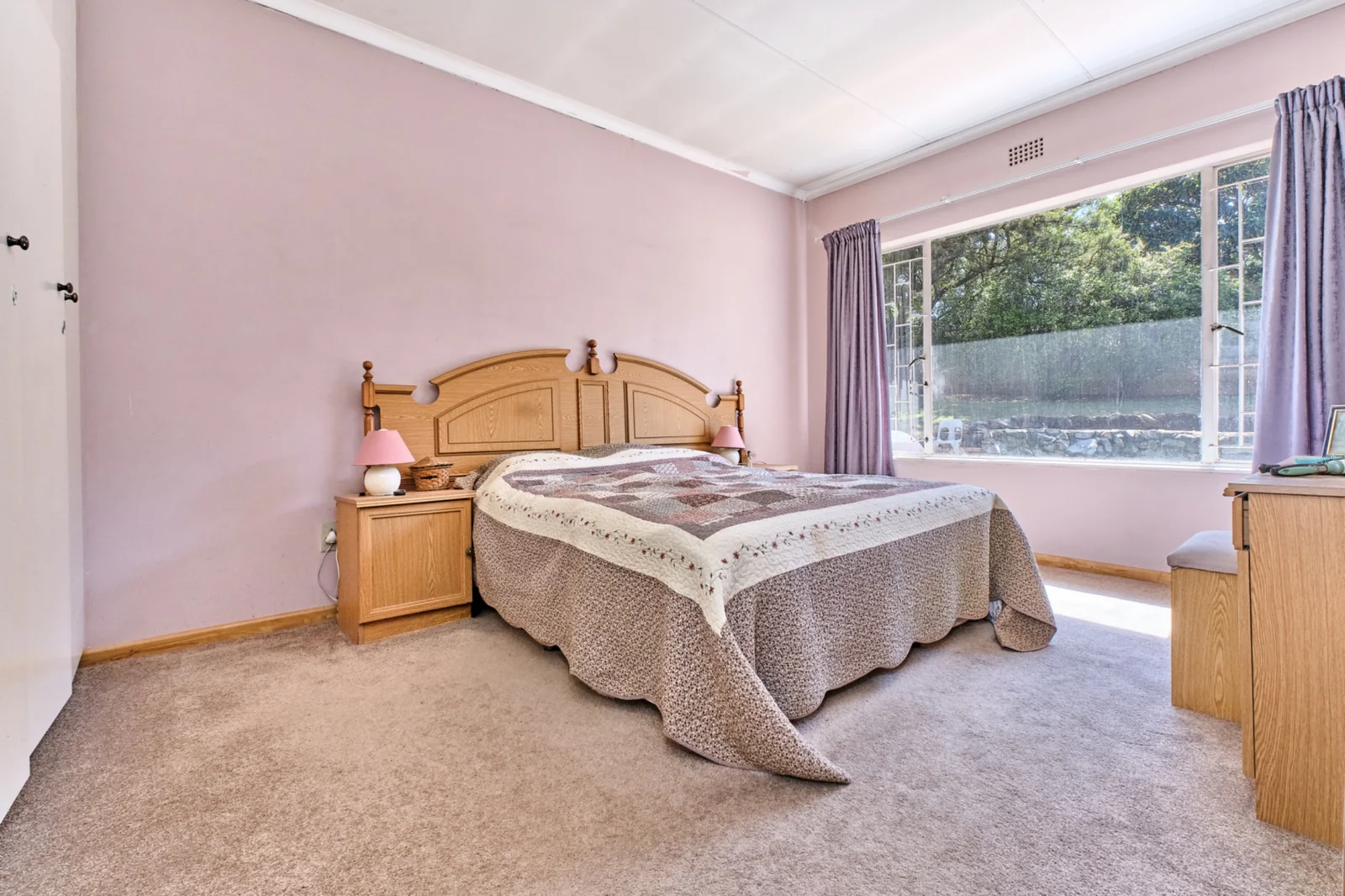 3 Bedroom, 2 Bathroom Home for Sale in Weltevreden Park
