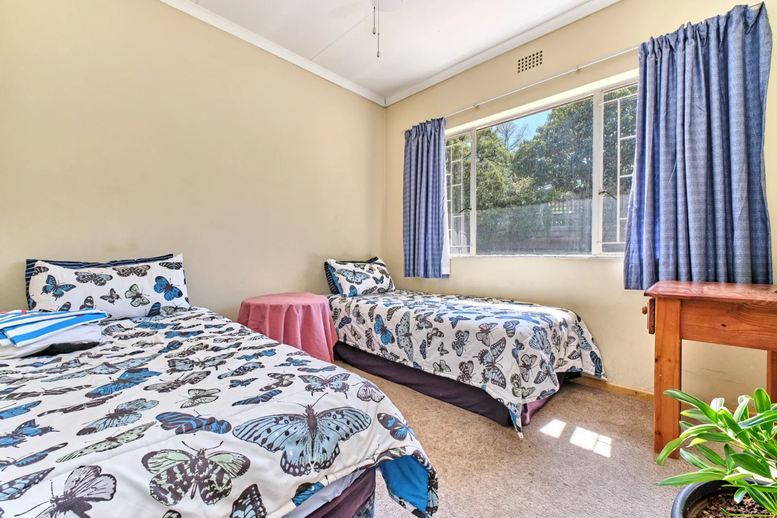 3 Bedroom, 2 Bathroom Home for Sale in Weltevreden Park