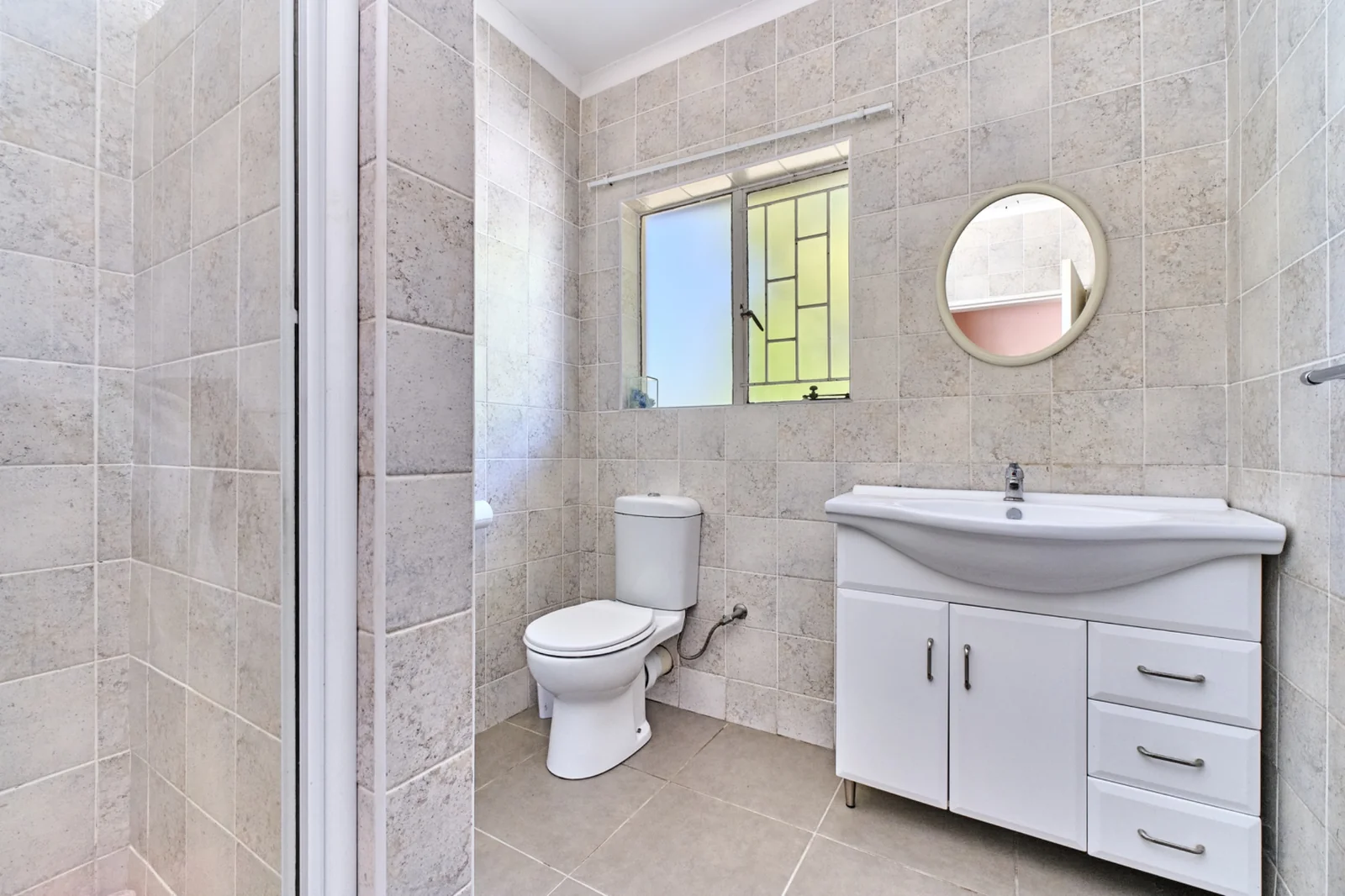 3 Bedroom, 2 Bathroom Home for Sale in Weltevreden Park