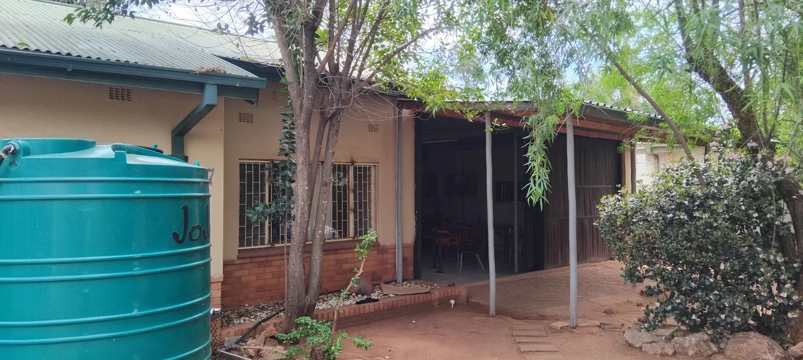 Prime 5-Bedroom Property in Polokwane Central – Residential or Business Opportunity!
