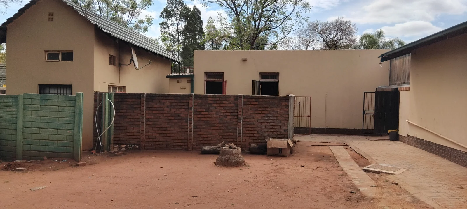 Prime 5-Bedroom Property in Polokwane Central – Residential or Business Opportunity!