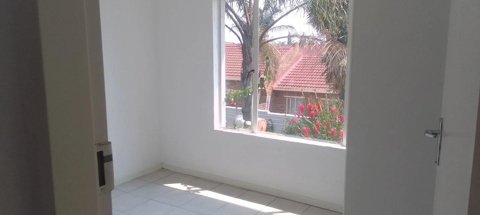 YOUR PERFECT START IN GLEN MARAIS – CHARMING 2-BEDROOM HOME IN AVONLEA