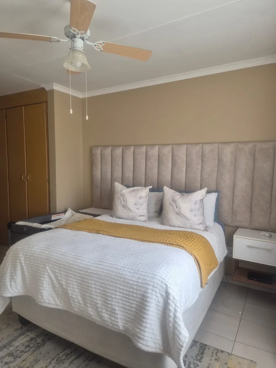 House to Rent in Waterval East