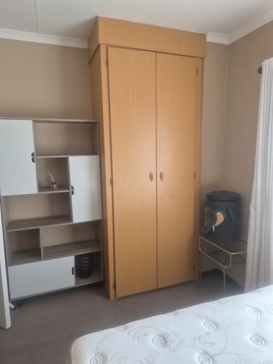 House to Rent in Waterval East