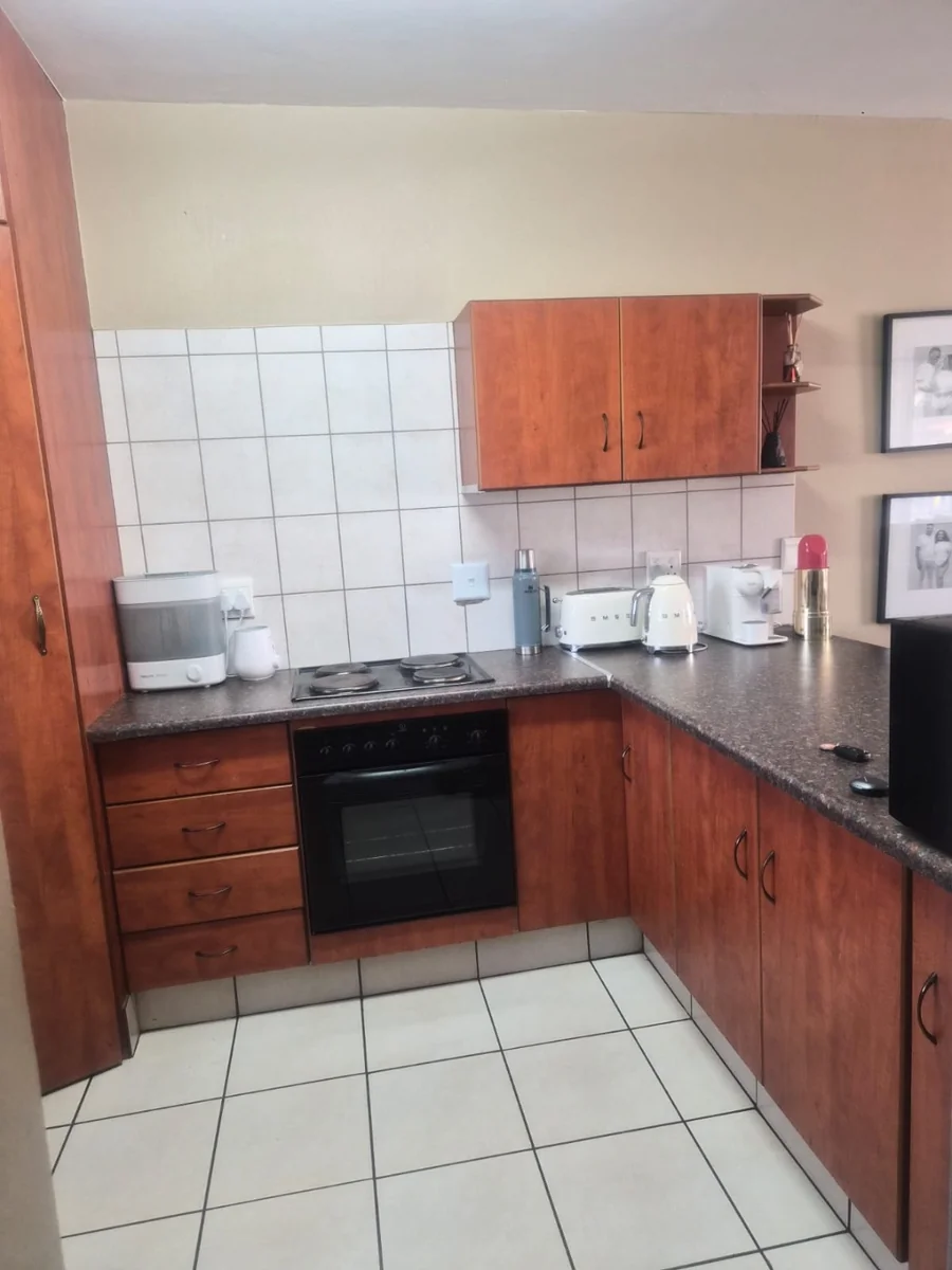 House to Rent in Waterval East