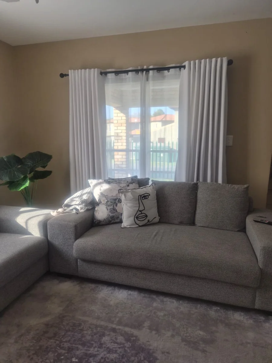 House to Rent in Waterval East