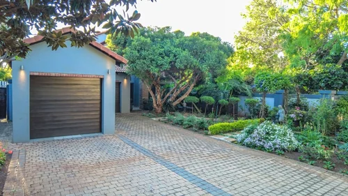 Midstream Estate, Centurion