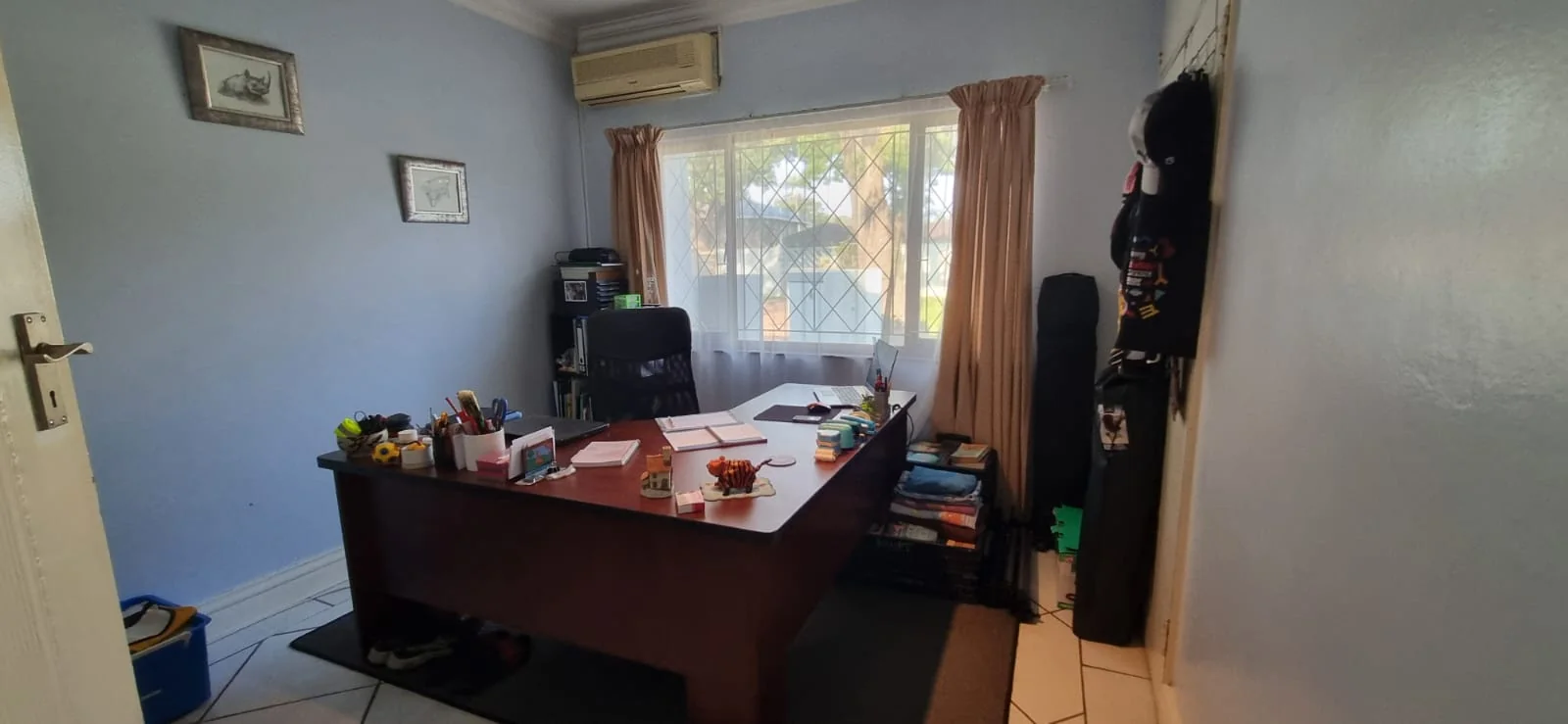 SPACIOUS FAMILY HOME WITH FLATLET