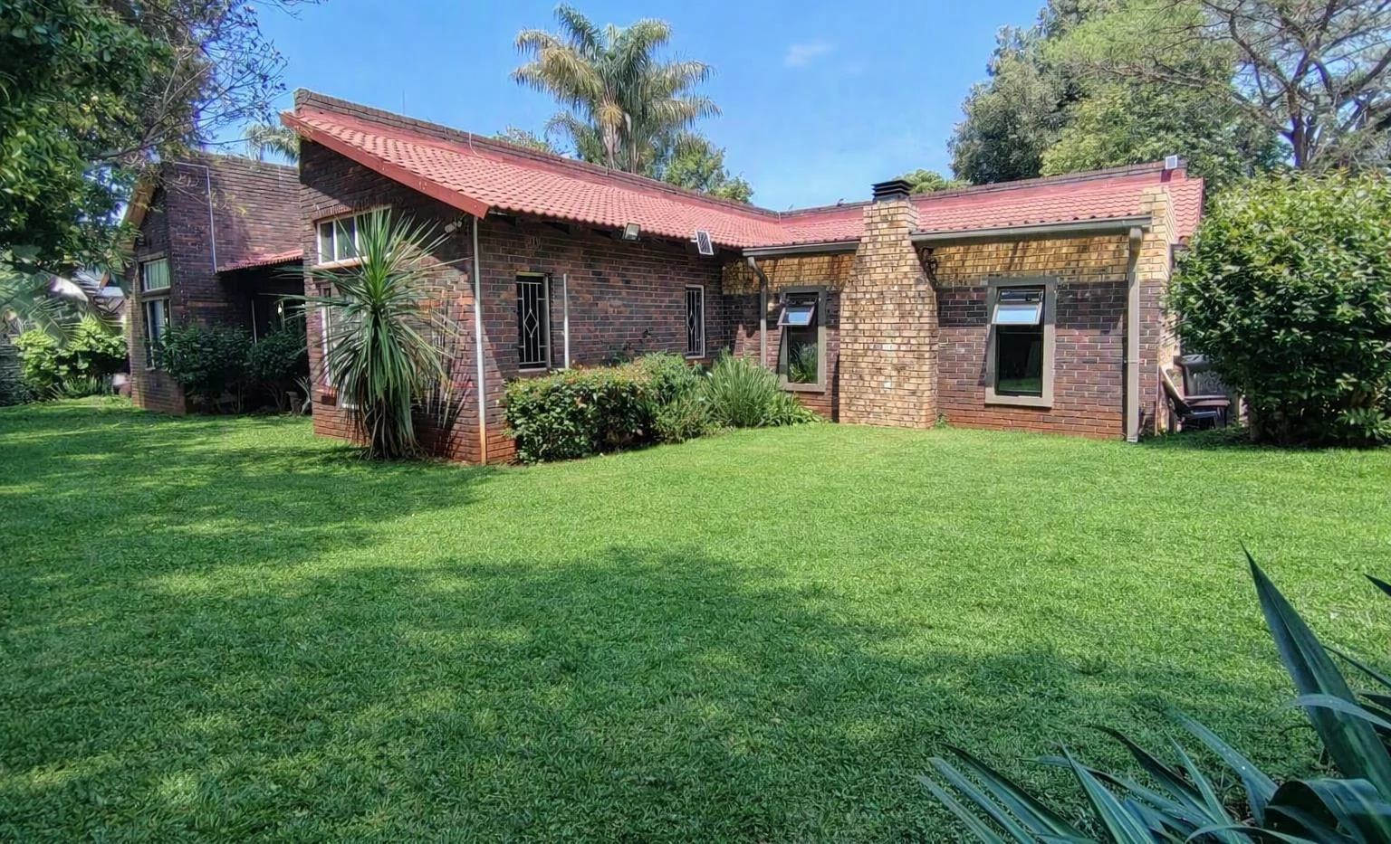 The most Gorgeous Garden setting and Wonderful home space for the whole family