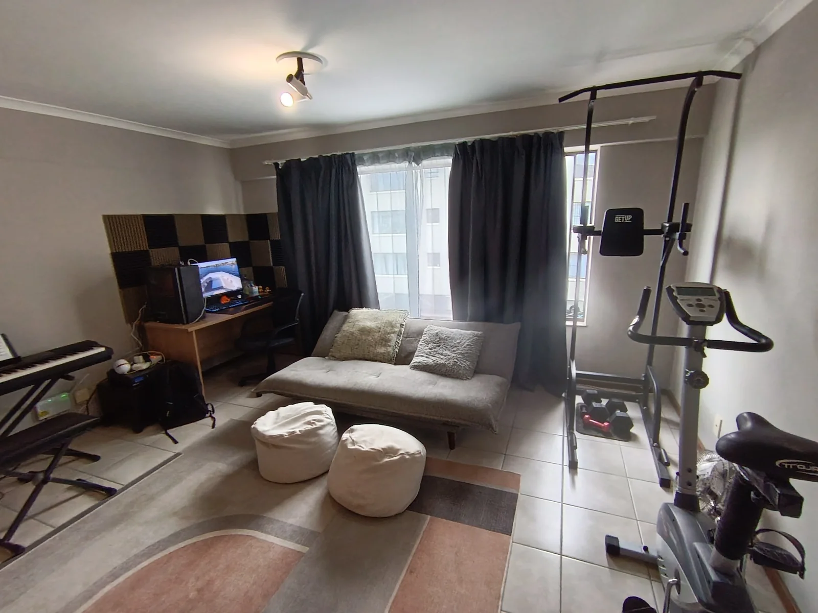 LIBERTAS FLAT -  CENTRAL STELLENBOSCH