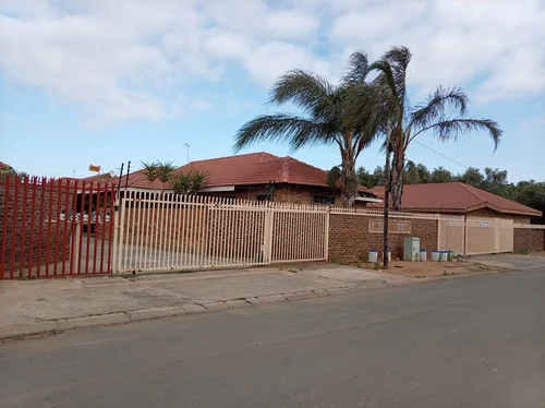 New Park, Kimberley