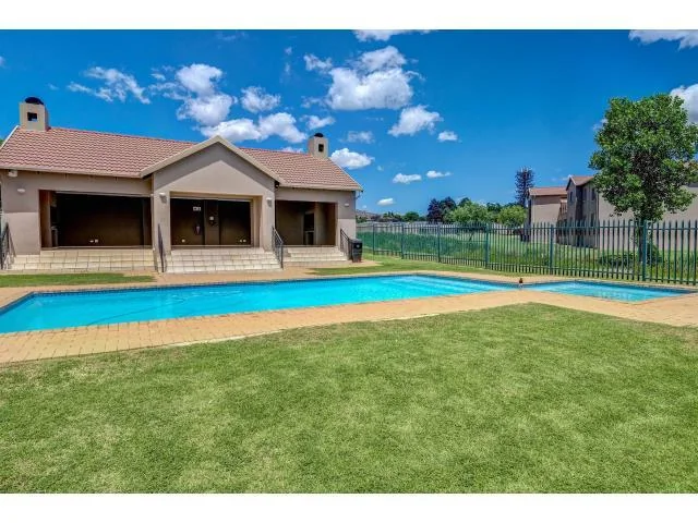 2 Bedroom 2 Bathroom Unit in Willowbrook