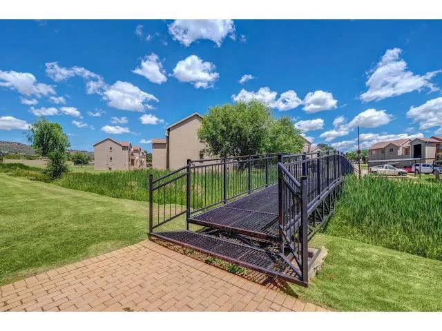 2 Bedroom 2 Bathroom Unit in Willowbrook