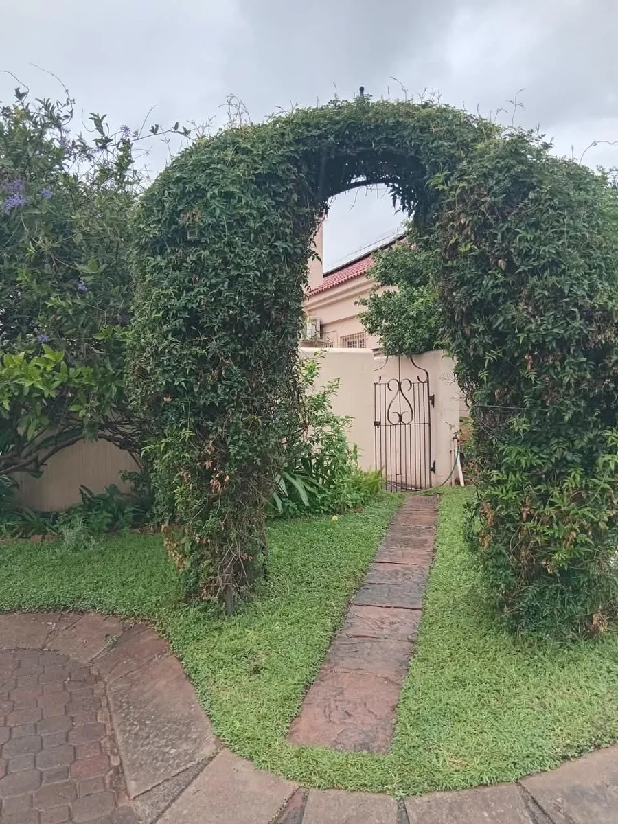 Luxurious & Secure 3-Bedroom Full-Title Villa with Solar Power & Exceptional Entertainment Space