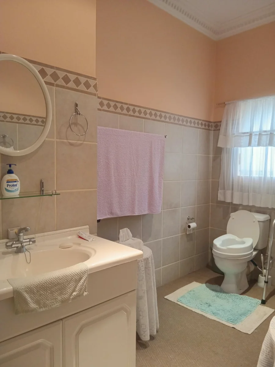 Luxurious & Secure 3-Bedroom Full-Title Villa with Solar Power & Exceptional Entertainment Space