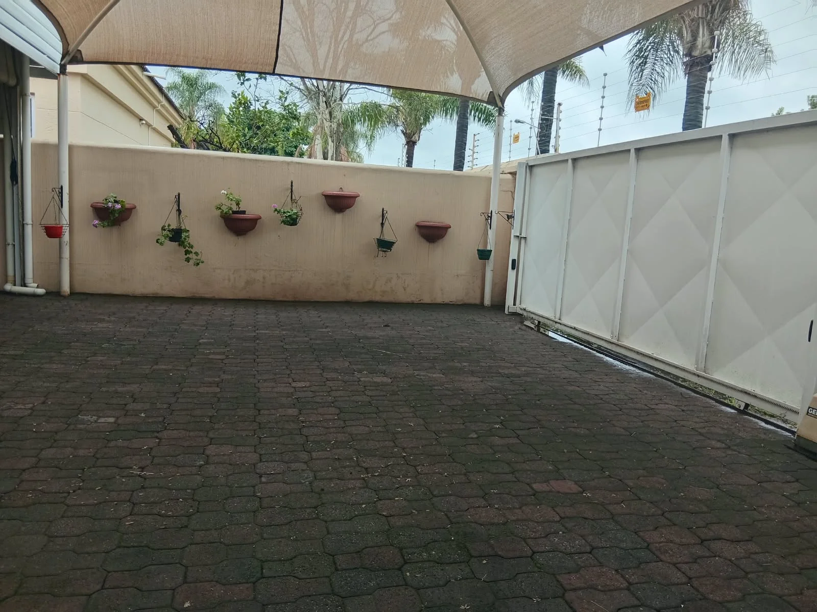 Luxurious & Secure 3-Bedroom Full-Title Villa with Solar Power & Exceptional Entertainment Space