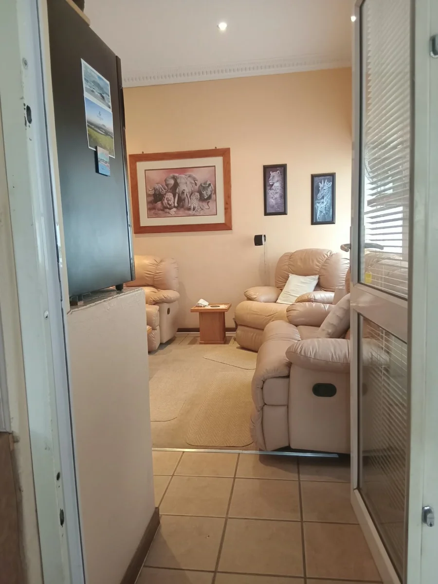Luxurious & Secure 3-Bedroom Full-Title Villa with Solar Power & Exceptional Entertainment Space