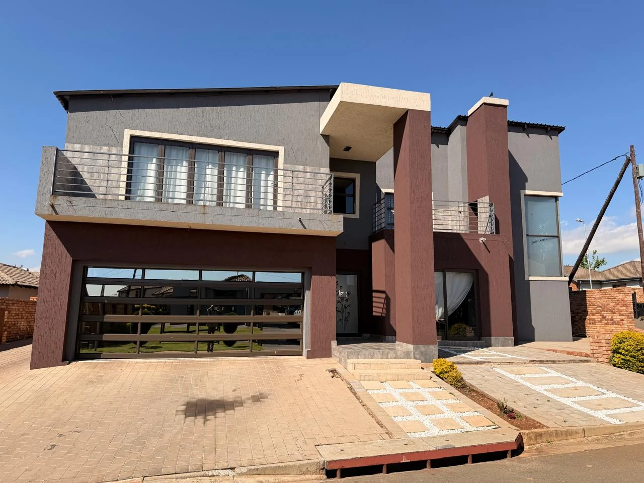 4 BEDROOM DOUBLE STOREY SHELL FOR SALE IN PARKLANDS SECURITY ESTATE - CLAYVILLE <br/><br/>