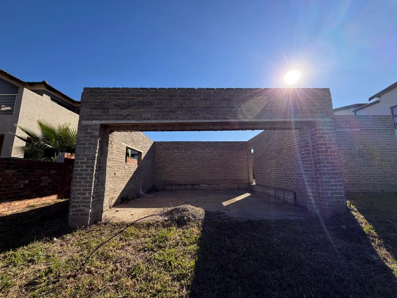 4 BEDROOM DOUBLE STOREY SHELL FOR SALE IN PARKLANDS SECURITY ESTATE - CLAYVILLE <br/><br/>