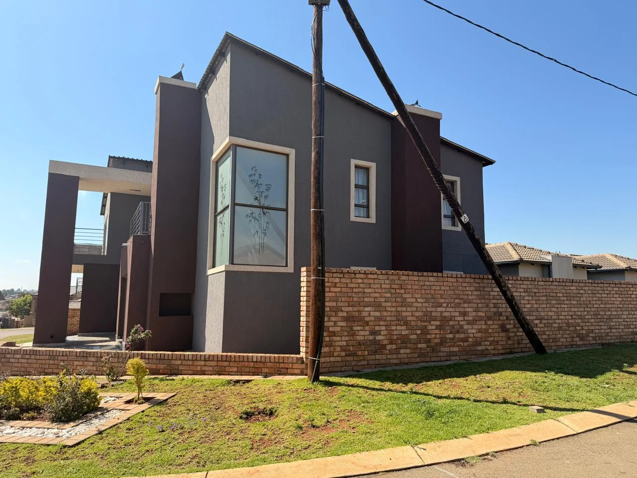 4 BEDROOM DOUBLE STOREY SHELL FOR SALE IN PARKLANDS SECURITY ESTATE - CLAYVILLE <br/><br/>